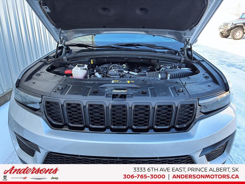 2024 Jeep Grand Cherokee Limited 3.6L Pentastar V6 / Trailer Tow Package / Black Appearance Package