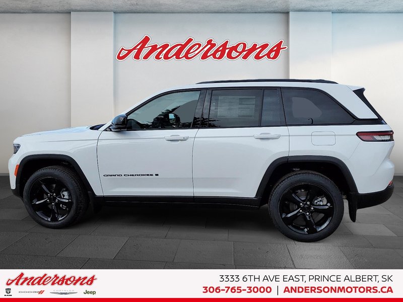 2025 Jeep Grand Cherokee LIMITED Black Appearance / Sunroof / Alpine Stereo