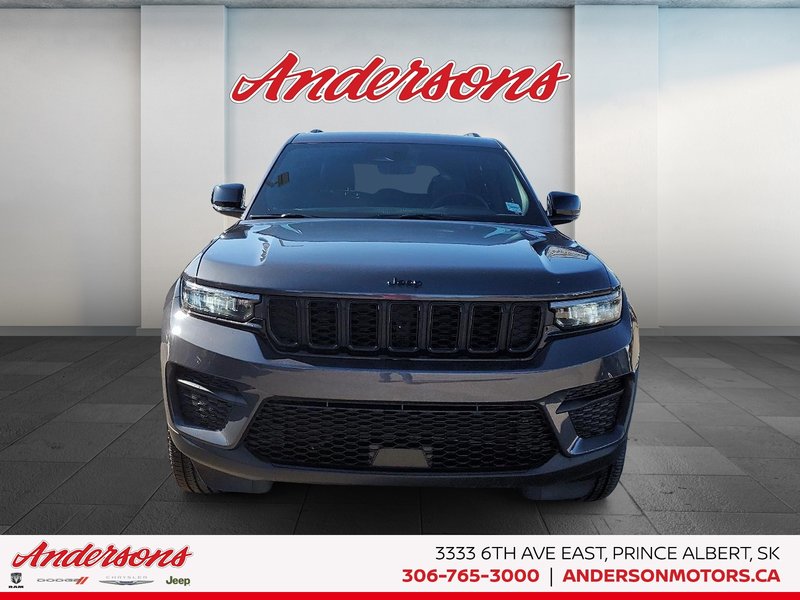 2025 Jeep Grand Cherokee LAREDO ALTITUDE Adaptive Cruise Control / Trailer Tow