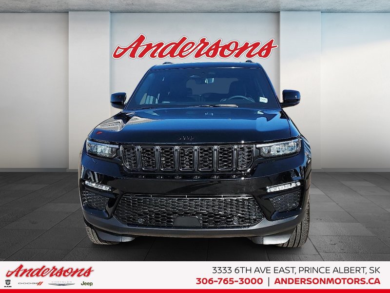 2025 Jeep Grand Cherokee LIMITED Luxury Tech Group / Black Appearance / Panoramic Sunroof