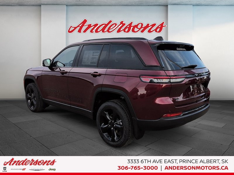 2025 Jeep Grand Cherokee LIMITED Luxury Tech Group / Black Appearance Pkg / Panoramic Sunroof