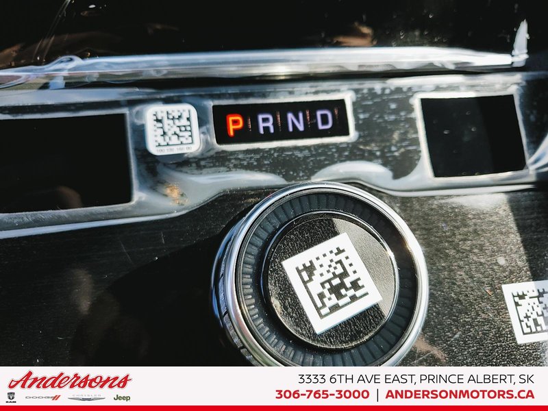 2025 Jeep Grand Cherokee LAREDO ALTITUDE Altitude Package / Trailer Tow / Heated Seats & Steering