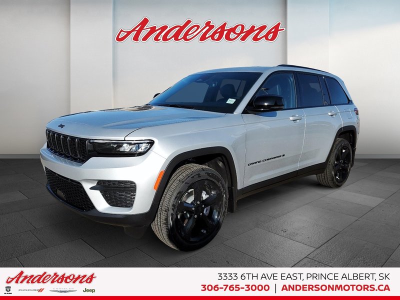 2025 Jeep Grand Cherokee LAREDO ALTITUDE Altitude Package / Trailer Tow / Power Sunroof