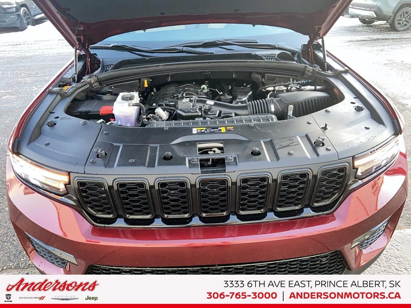 2025 Jeep Grand Cherokee LIMITED Black Appearance / Panoramic Sunroof / Heated Seats