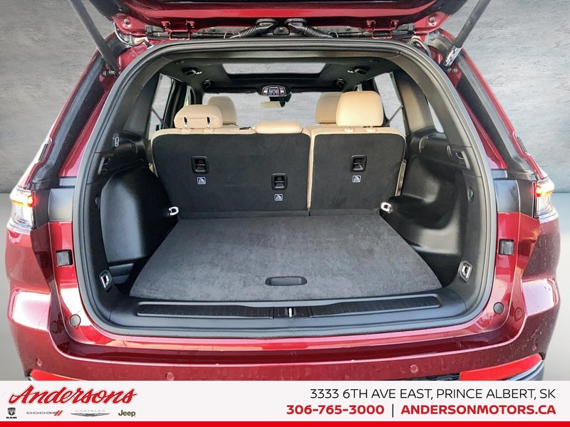 2025 Jeep Grand Cherokee LIMITED Black Appearance / Panoramic Sunroof / Heated Seats