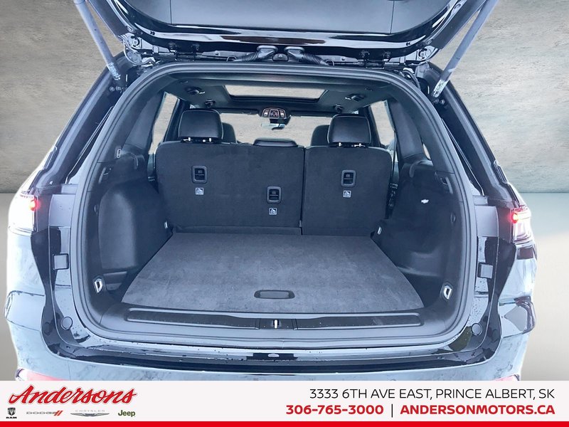 2025 Jeep Grand Cherokee LIMITED Black Appearance / Panoramic Sunroof / Trailer Tow