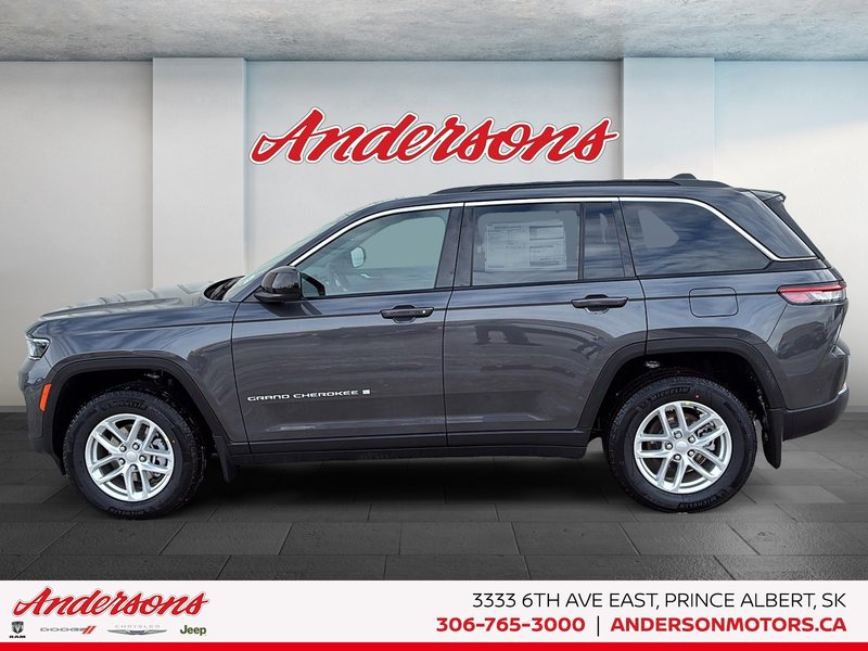 2026 Jeep Grand Cherokee LAREDO X Power Sunroof / Trailer Tow Package