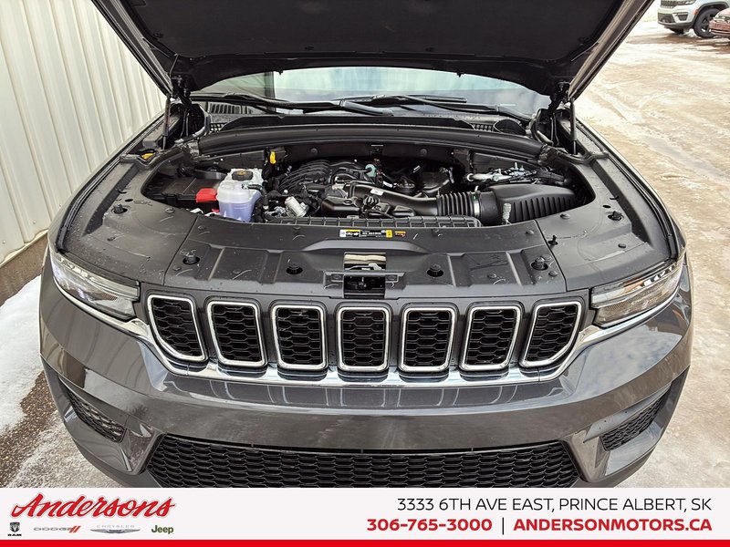 2026 Jeep Grand Cherokee LAREDO X Power Sunroof / Trailer Tow Package