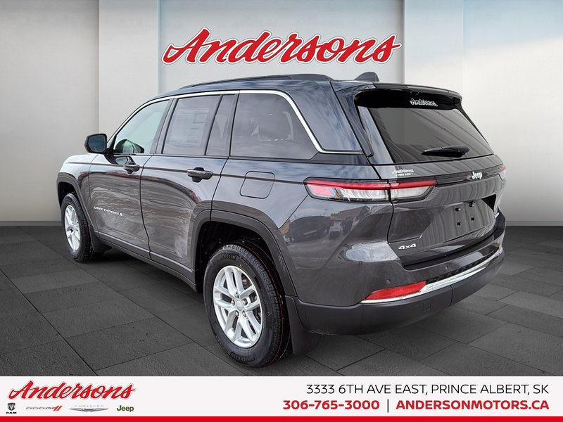 2026 Jeep Grand Cherokee LAREDO X Power Sunroof / Trailer Tow Package