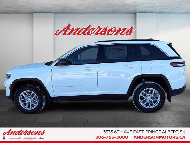 2026 Jeep Grand Cherokee LAREDO X Power Sunroof / Trailer Tow Package