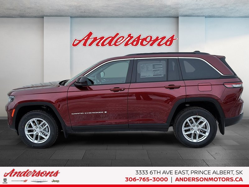 2026 Jeep Grand Cherokee LAREDO X Power Sunroof / Trailer Tow Package