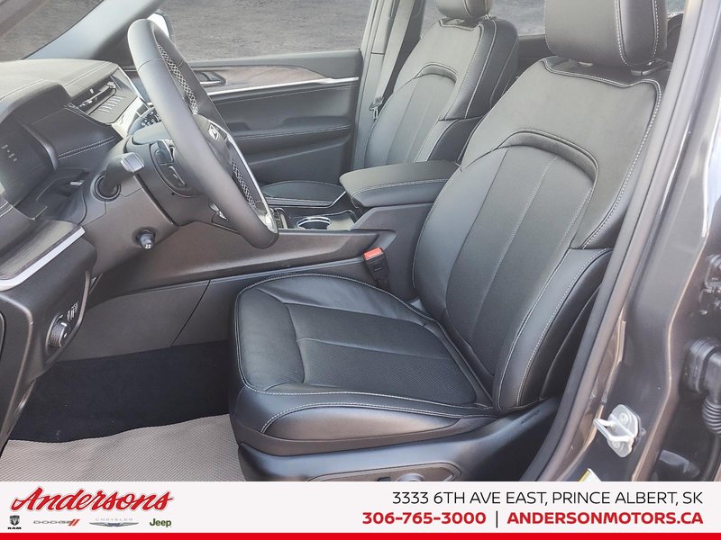 2026 Jeep Grand Cherokee LIMITED RESERVE 2.0L Turbo / Ventilated Front Seats / Panoramic Sunroof