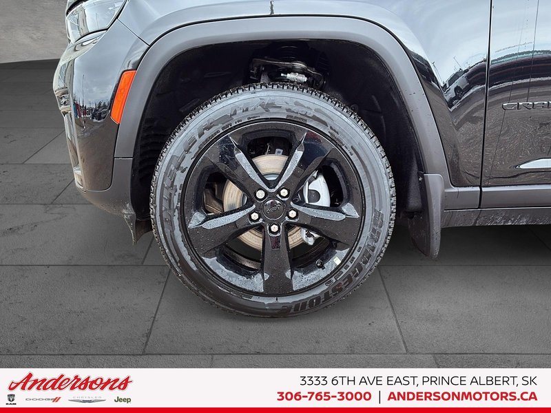 2026 Jeep Grand Cherokee ALTITUDE 2.0L Turbo / Heated Seats & Wheel / Wireless Charging
