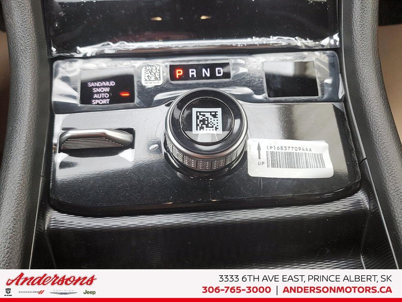 2026 Jeep Grand Cherokee 85TH ANNIVERSARY 2.0L Turbo / Panoramic Sunroof / Tow-Ready
