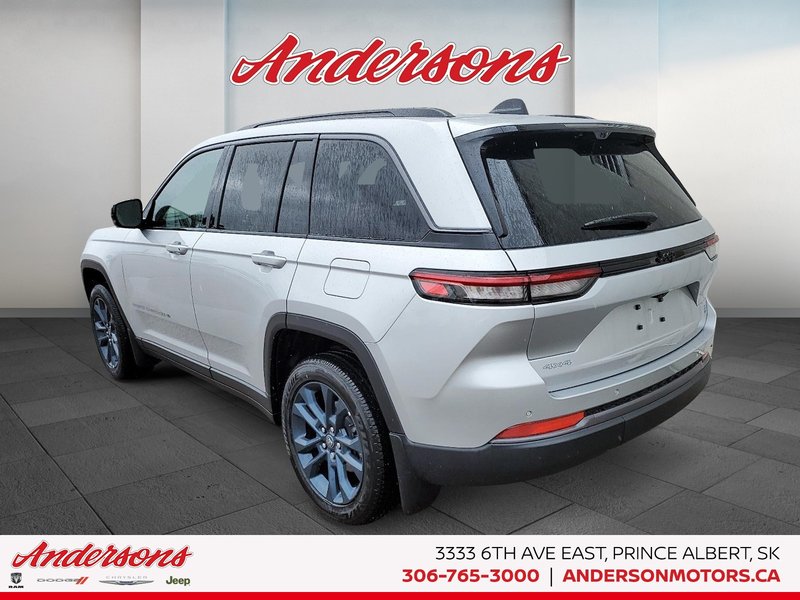 2026 Jeep Grand Cherokee 85TH ANNIVERSARY 2.0L Turbo / Panoramic Sunroof / Tow Ready