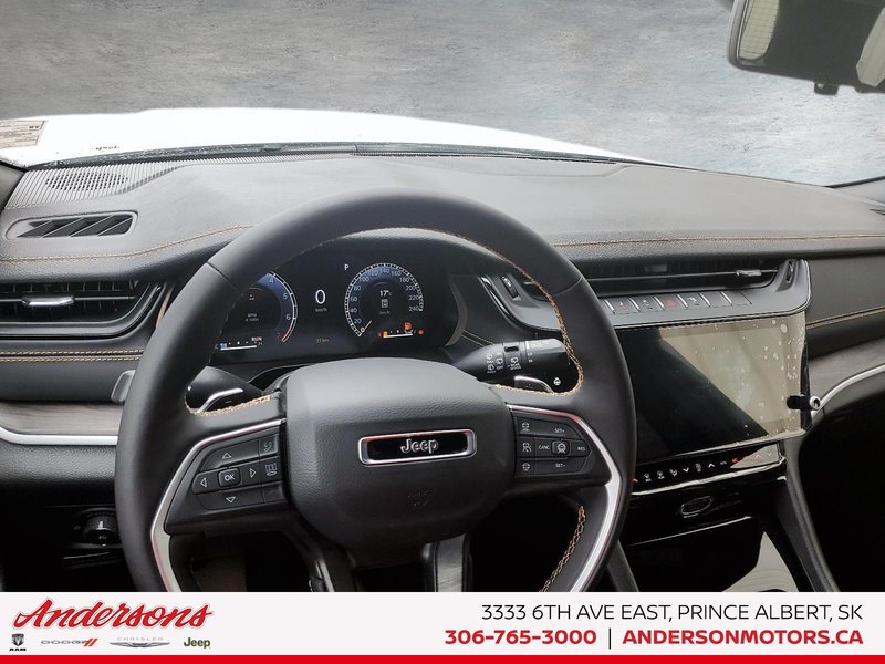 2026 Jeep Grand Cherokee 85TH ANNIVERSARY Off Road Ready / High Performance Audio / ParkSense