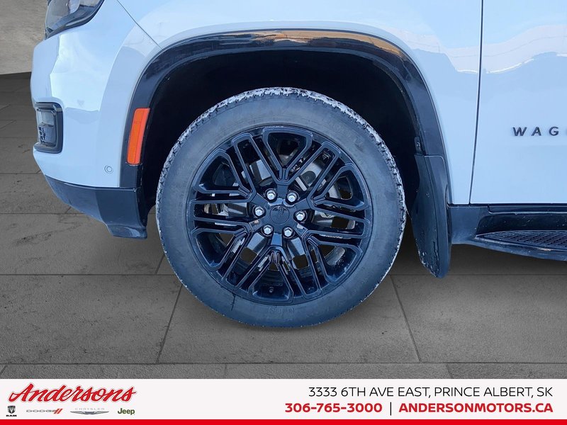 2024 Jeep Wagoneer Series II Carbide 3.0L Hurricane Twin Turbo / Ventilated Front Seats / Three-Panel Sunroof