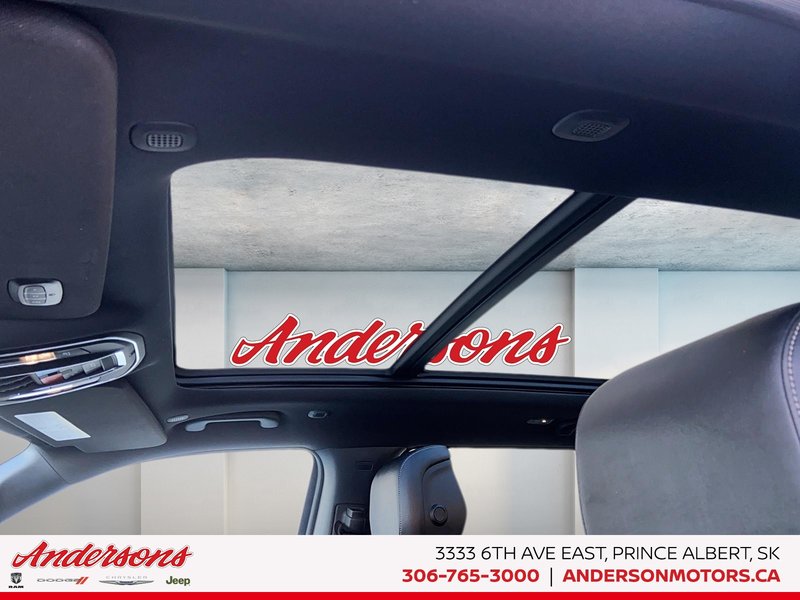 2024 Jeep Wagoneer Series II Carbide 3.0L Hurricane Twin Turbo / Ventilated Front Seats / Three-Panel Sunroof