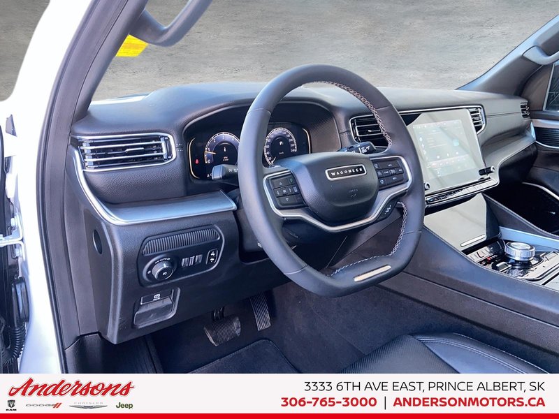 2024 Jeep Wagoneer Series II Carbide 3.0L Hurricane Twin Turbo / Ventilated Front Seats / Three-Panel Sunroof