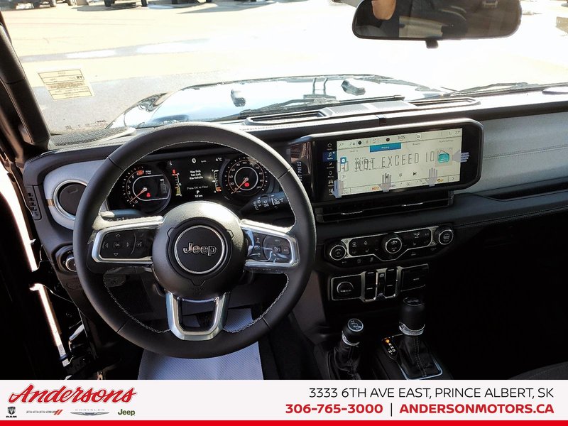 2025 Jeep WRANGLER 4-Door SAHARA Adaptive Cruise Control / All-Terrain Tires