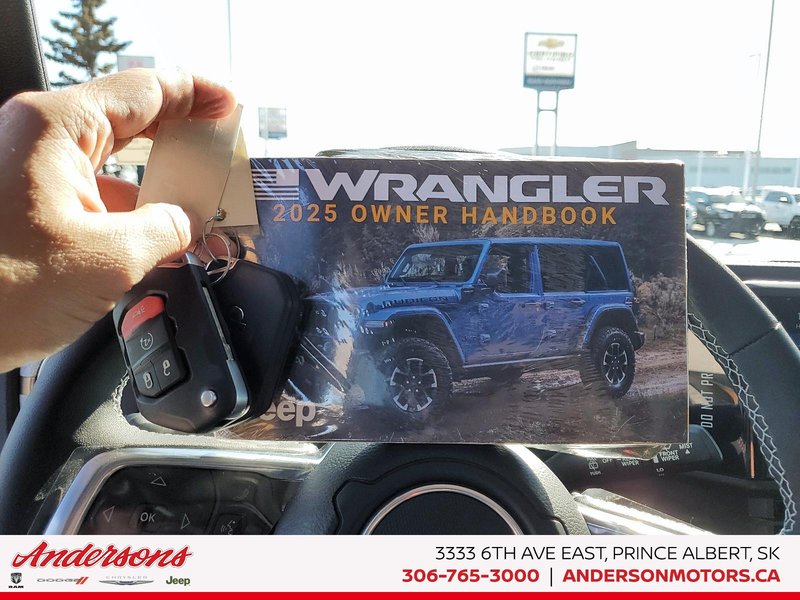 2025 Jeep WRANGLER 4-Door SAHARA Adaptive Cruise Control / All-Terrain Tires