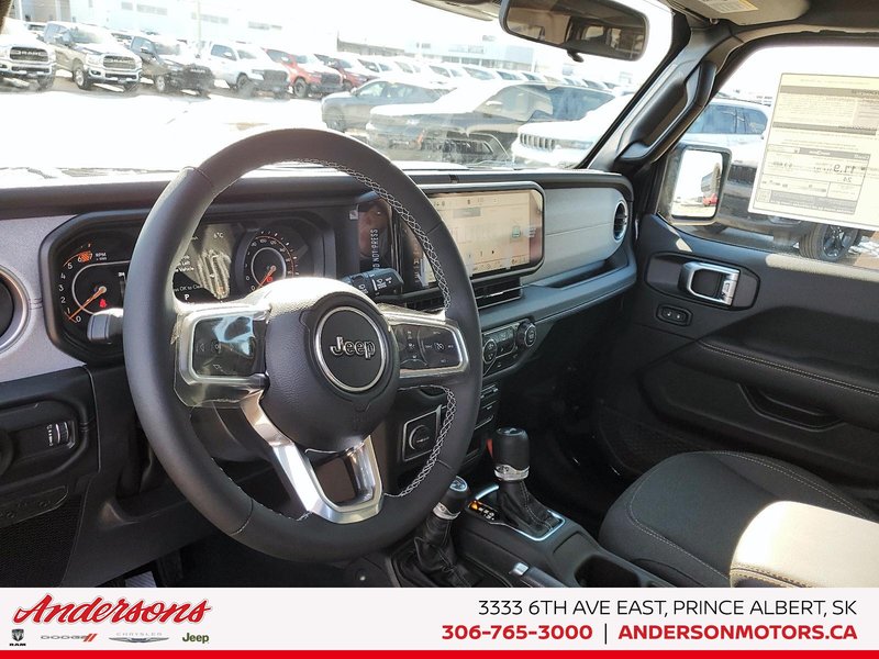 2025 Jeep WRANGLER 4-Door SAHARA Adaptive Cruise Control / All-Terrain Tires