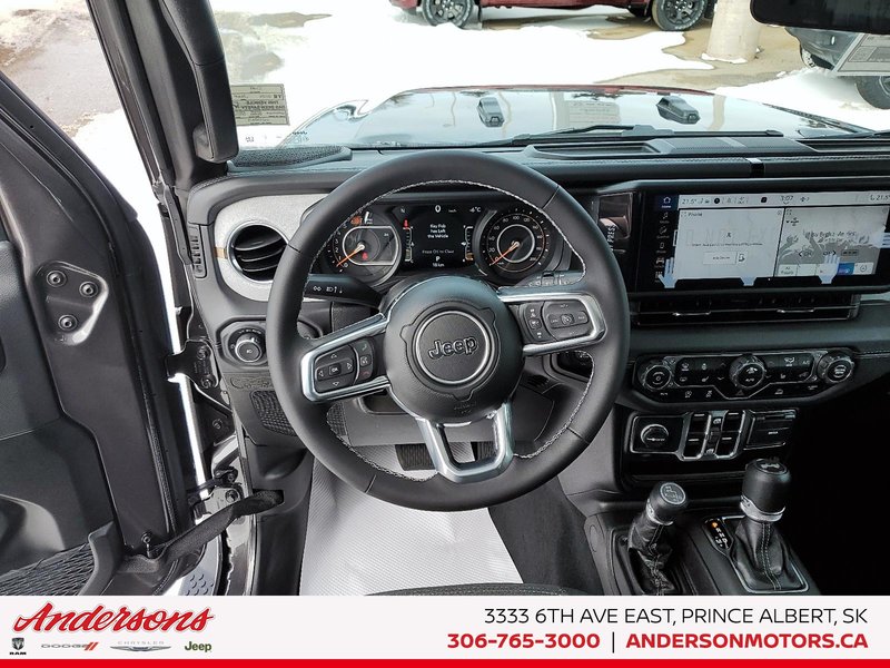 2025 Jeep WRANGLER 4-Door SAHARA Adaptive Cruise Control / All-Terrain Tires