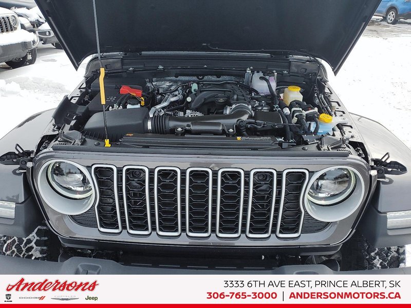 2025 Jeep WRANGLER 4-Door SAHARA Adaptive Cruise Control / All-Terrain Tires