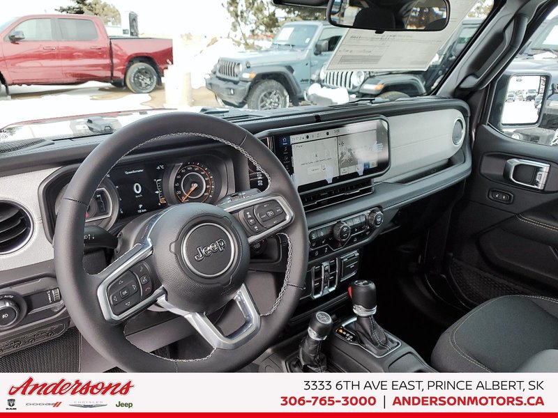 2025 Jeep WRANGLER 4-Door SAHARA Adaptive Cruise Control / All-Terrain Tires