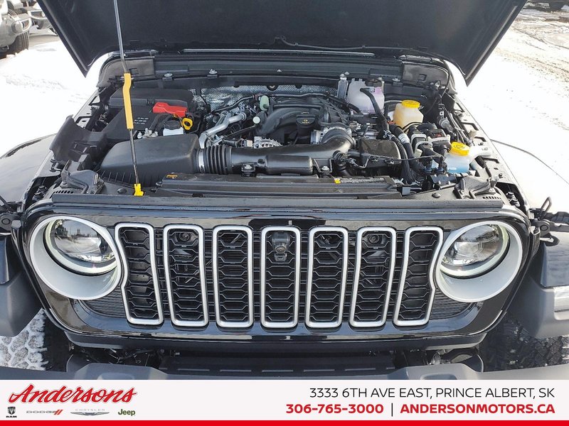 2025 Jeep WRANGLER 4-Door SAHARA Advanced Cruise Control / Power Leather Seats / All-Terrain Tires