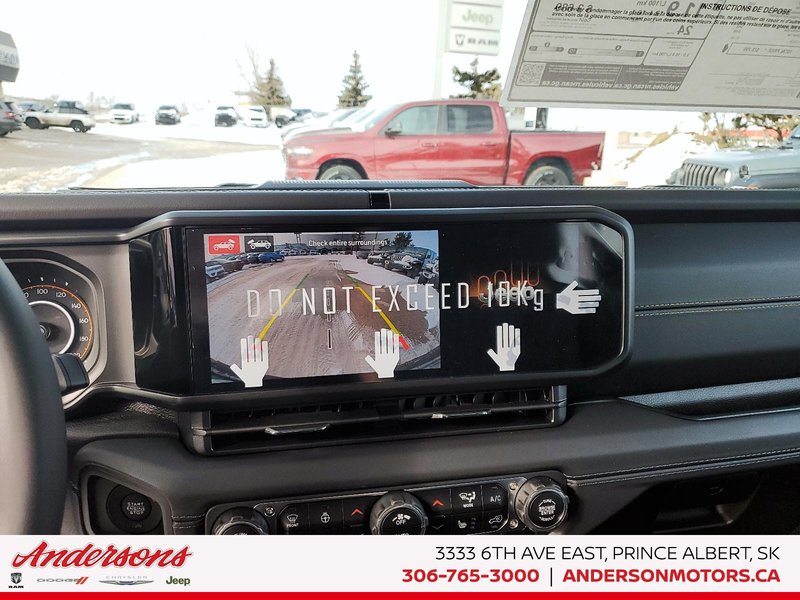 2025 Jeep WRANGLER 4-Door SAHARA Advanced Cruise Control / Power Leather Seats / All-Terrain Tires