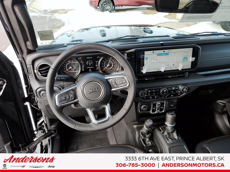 2025 Jeep WRANGLER 4-Door SAHARA Advanced Cruise Control / Power Leather Seats / All-Terrain Tires