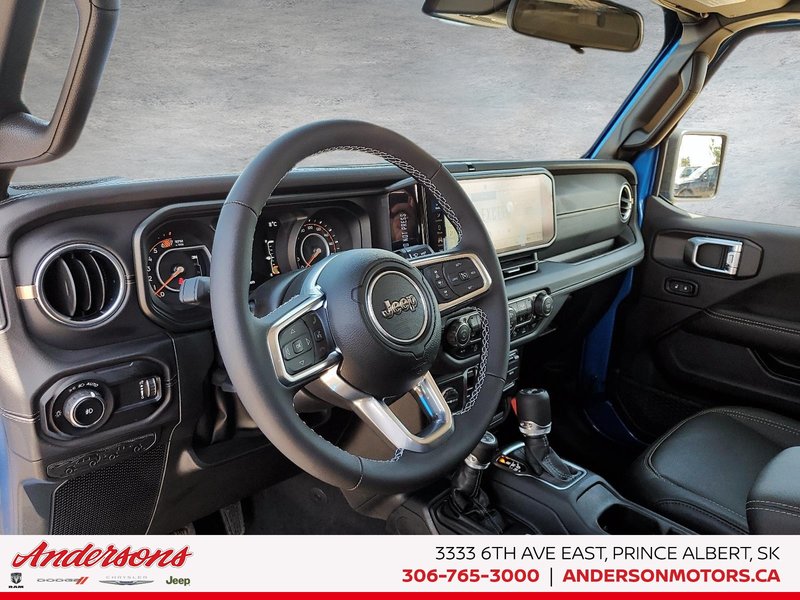 2025 Jeep WRANGLER 4-Door SAHARA