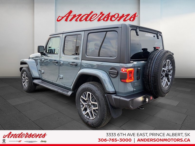 2026 Jeep Wrangler 4-Door SAHARA Heated Seats & Steering / McKinley Seats / Off-Road Camera