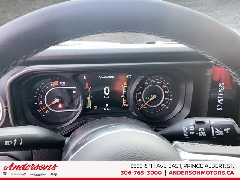 2026 Jeep Wrangler 4-Door SAHARA Heated Seats & Steering / McKinley Seats / Off-Road Camera