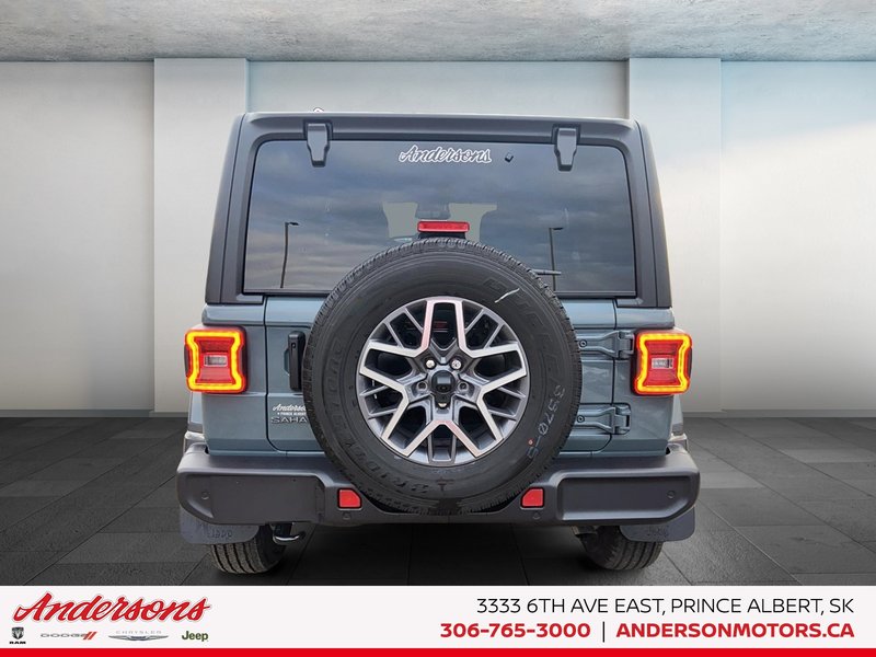 2026 Jeep Wrangler 4-Door SAHARA Heated Seats & Steering / McKinley Seats / Off-Road Camera