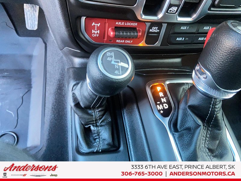 2026 Jeep Wrangler 4-Door WILLYS Heated Steering & Seats / Off-Road Package / Alpine Premium Rock Rails / Alpine Stereo