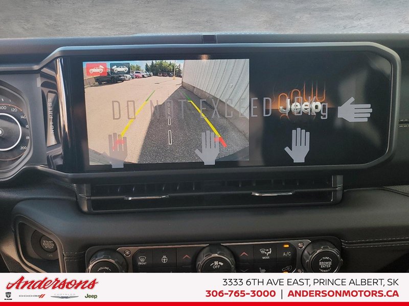 2026 Jeep Wrangler 4-Door SAHARA 3.6L V6 / 12.3-inch NAV / Alpine Audio