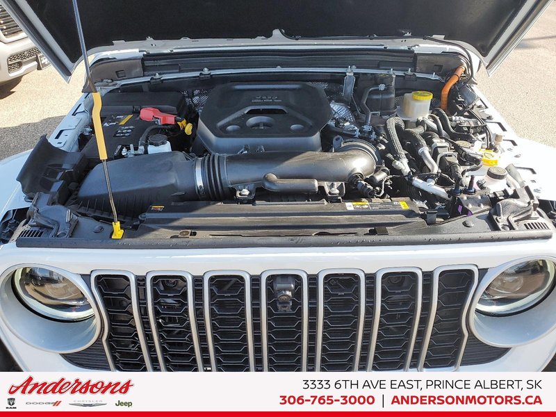 2025 Jeep Wrangler 4xe SAHARA