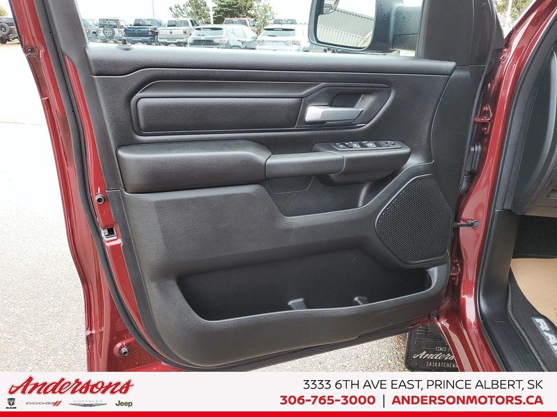 2024 Ram 1500 TRADESMAN BENCH SEATS!