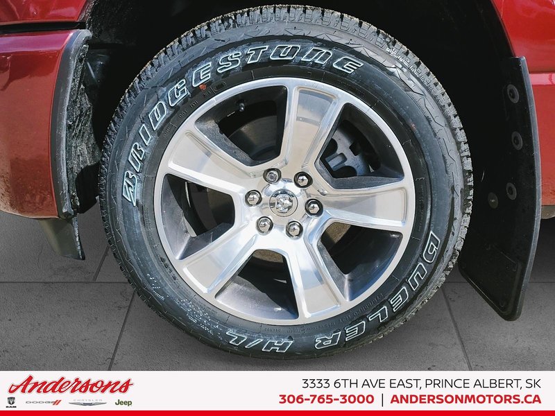 2025 Ram 1500 TRADESMAN Sport Appearance / V6