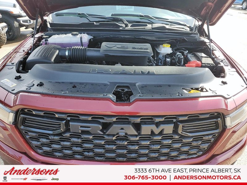 2025 Ram 1500 TRADESMAN Sport Appearance / V6