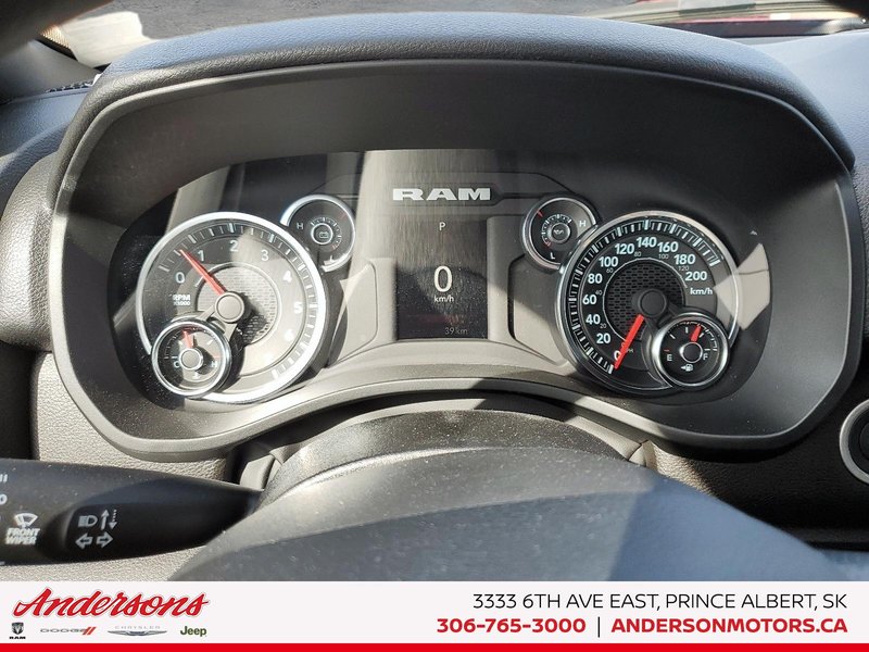 2025 Ram 1500 TRADESMAN Sport Appearance / V6