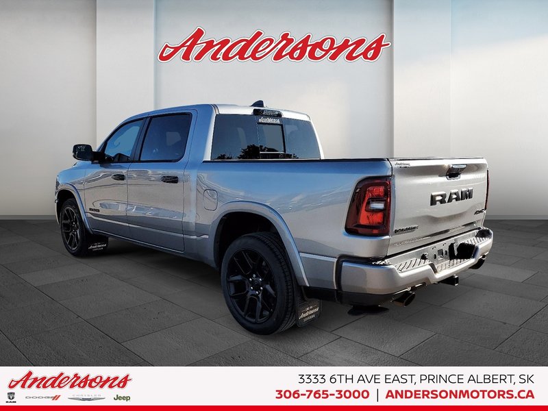 2025 Ram 1500 LARAMIE Night Edition / Heads-Up Display / Sunroof