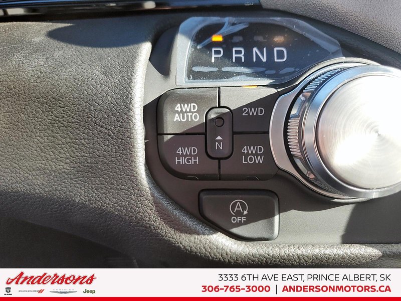 2025 Ram 1500 LARAMIE Night Edition / Heads-Up Display / Sunroof