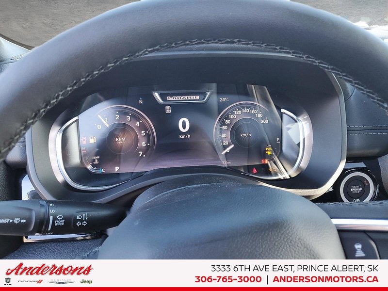 2025 Ram 1500 LARAMIE Night Edition / Heads-Up Display / Sunroof