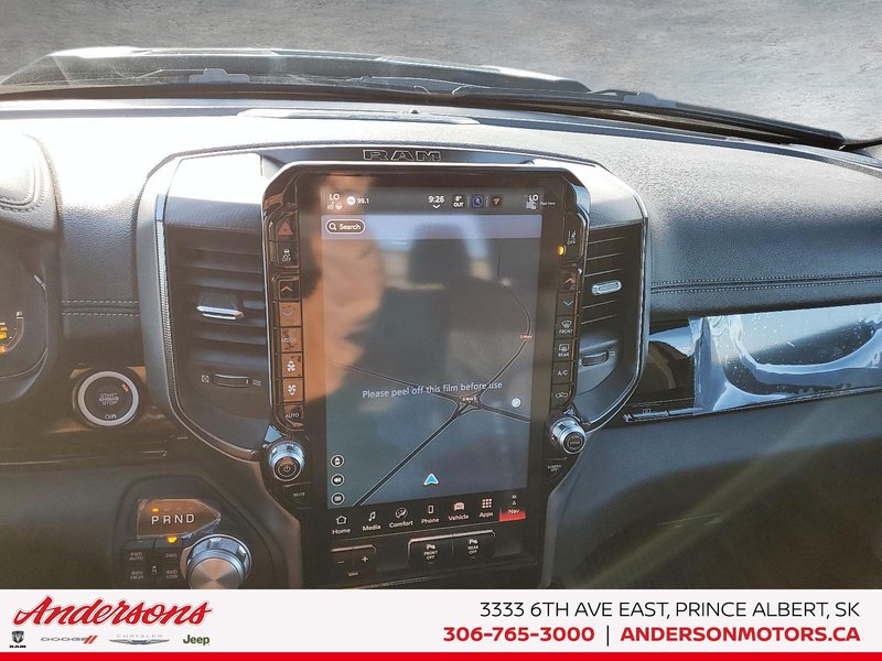 2025 Ram 1500 REBEL Harman Kardon Sound System / Mopar Side Steps / Panoramic Sunroof