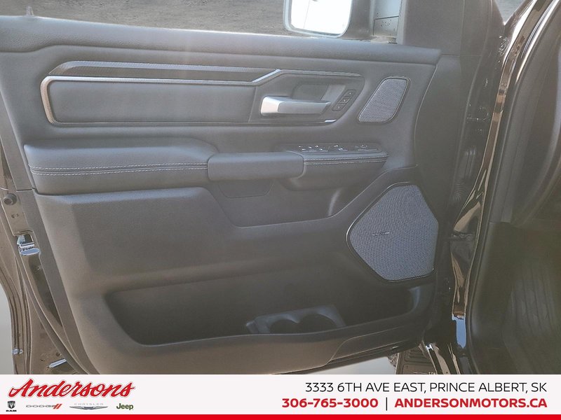 2025 Ram 1500 REBEL Harman Kardon Sound System / Mopar Side Steps / Panoramic Sunroof