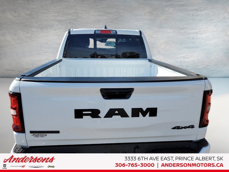 2025 Ram 1500 BIG HORN Hurricane Twin Turbo / Night Edition / 12-inch Touchscreen