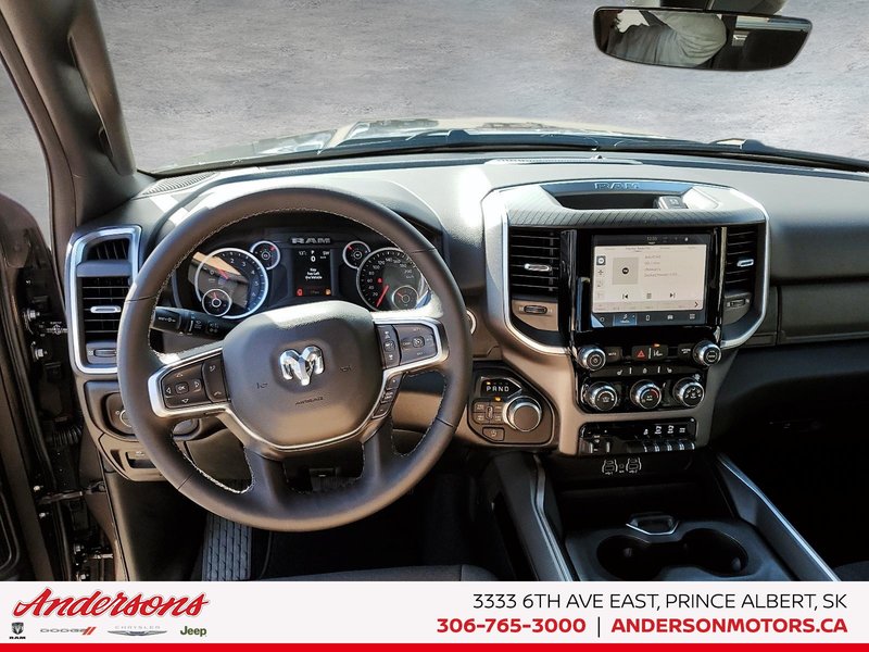 2026 Ram 1500 BIG HORN 3.0L Hurricane Twin Turbo I6 / Crew Cab / Sport Appearance Package / Heated Seats & Wheel